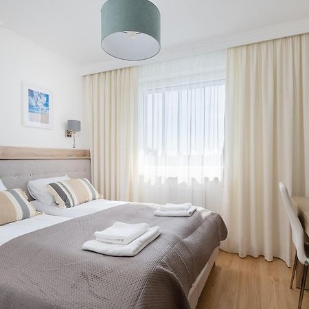 Rentplanet - Apartamenty Pileckiego Варшава Екстериор снимка