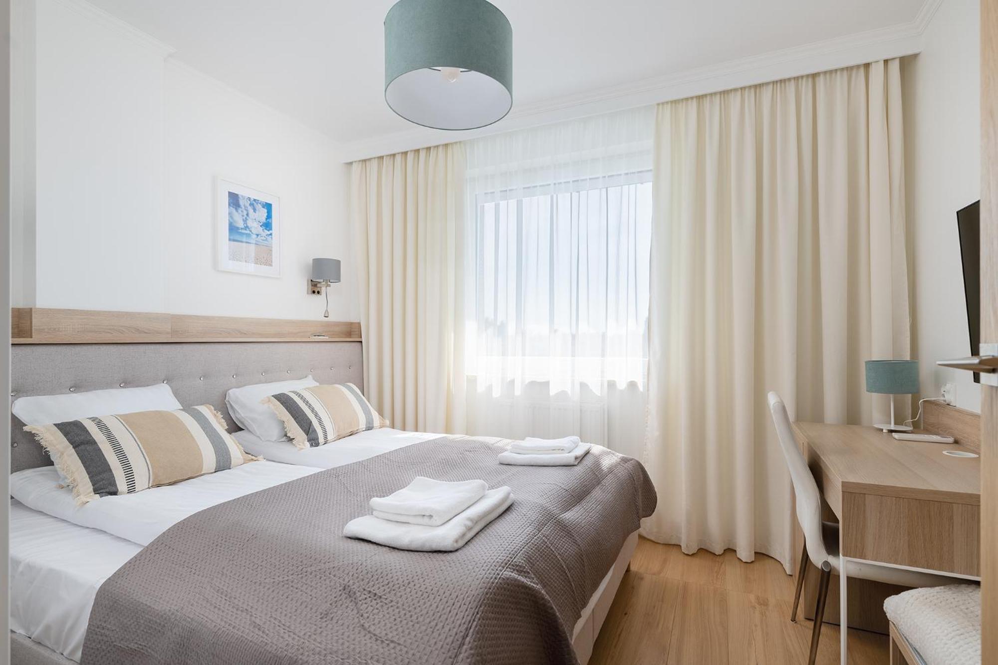Rentplanet - Apartamenty Pileckiego Варшава Екстериор снимка