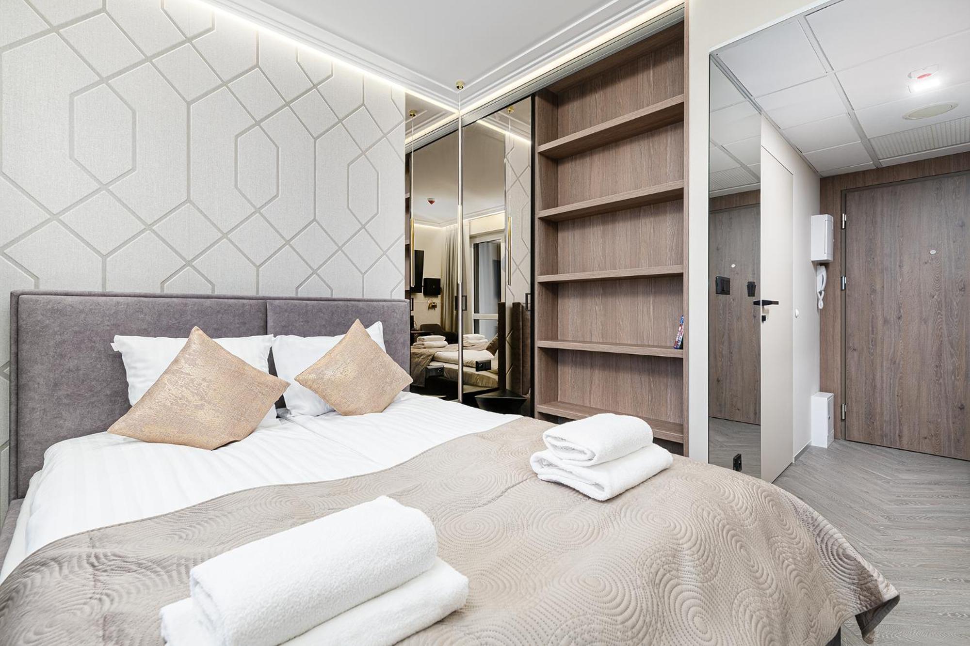Rentplanet - Apartamenty Pileckiego Варшава Екстериор снимка